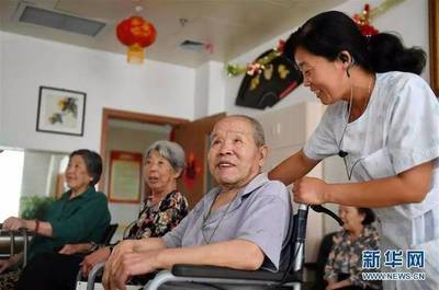 動態 | 人工智能、一帶一路 天大人兩會關鍵詞中的養老服務新視角